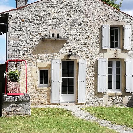 La Petite Maison Matha Zewnętrze zdjęcie